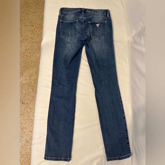 Fashion distressed guess jeans low rise - Picture 4 of 4